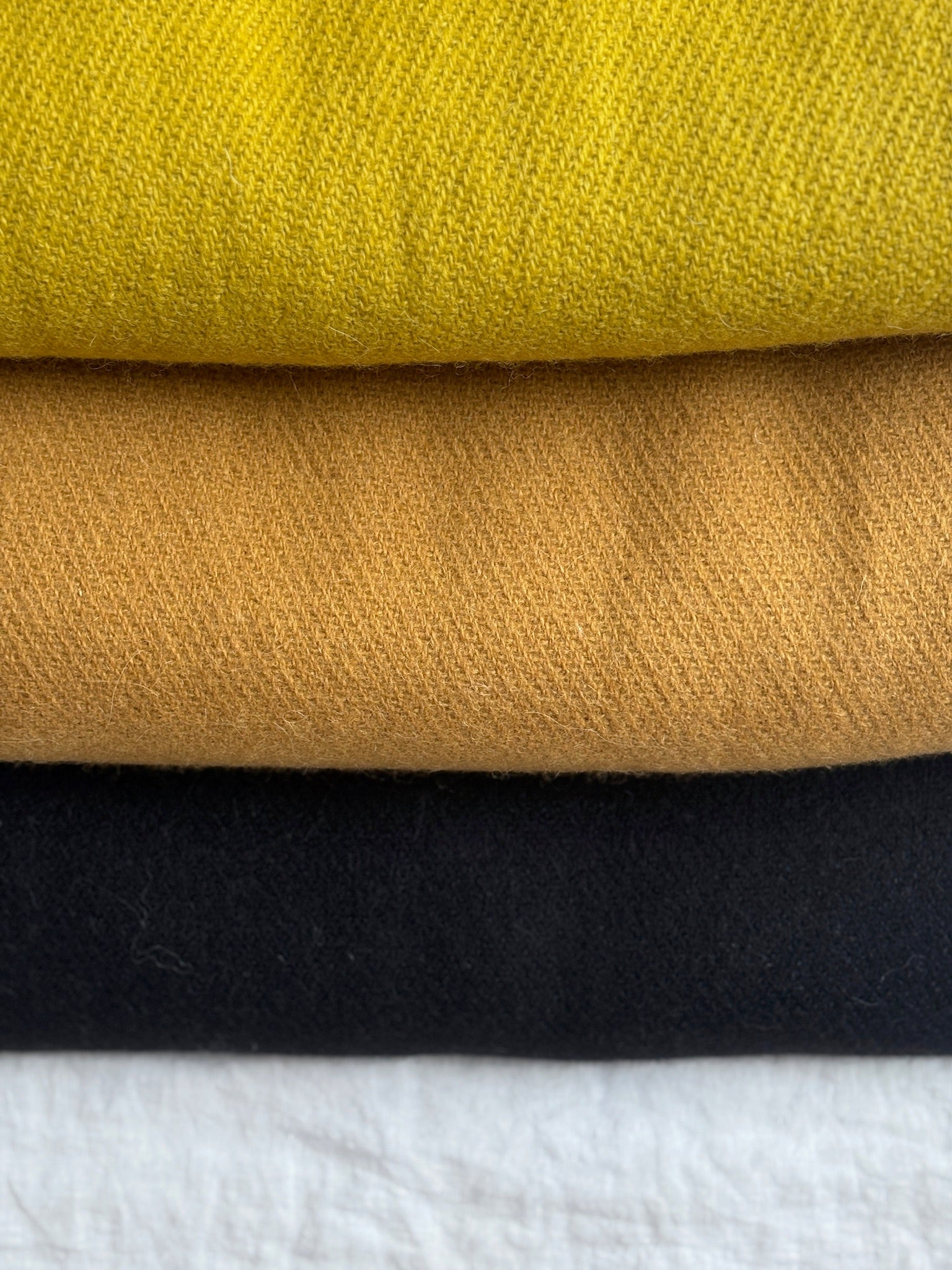 65% lana de llama 35% lana de oveja