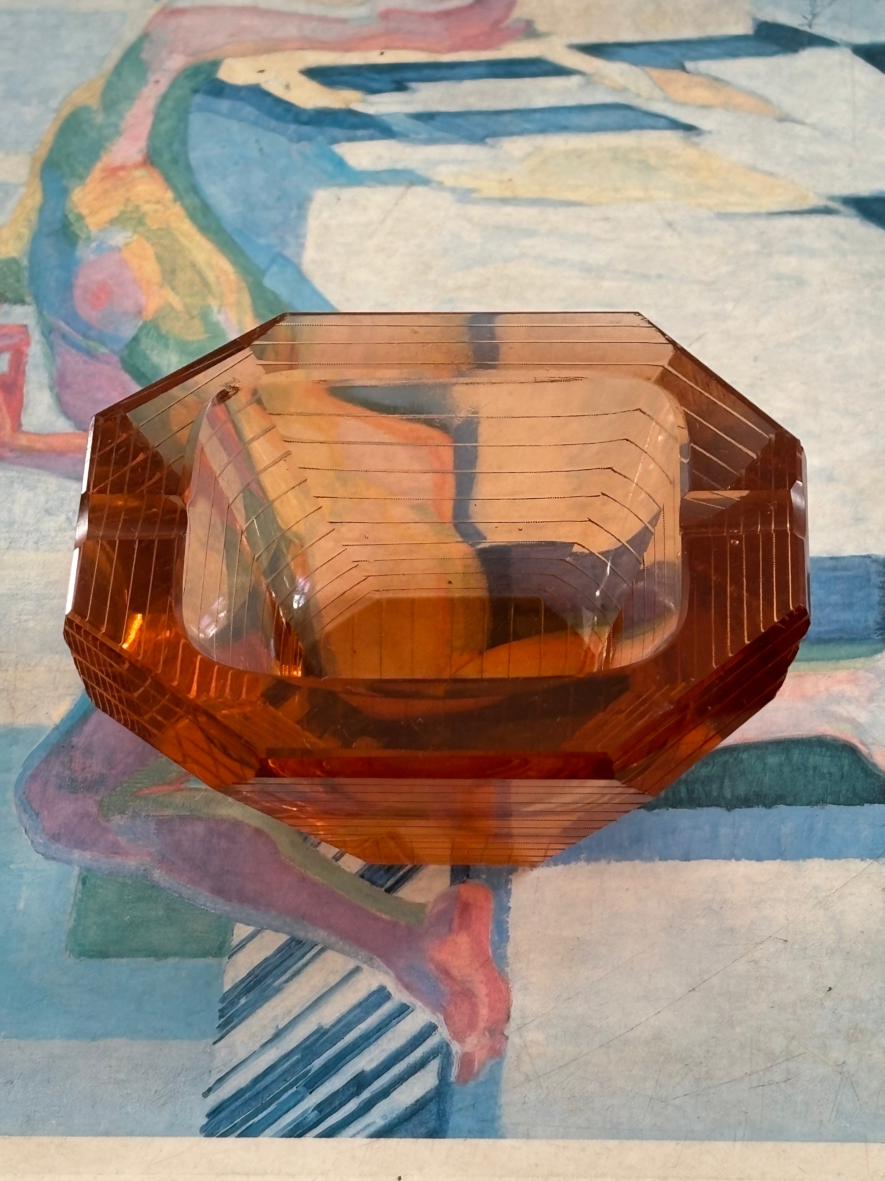 cenicero de cristal naranja